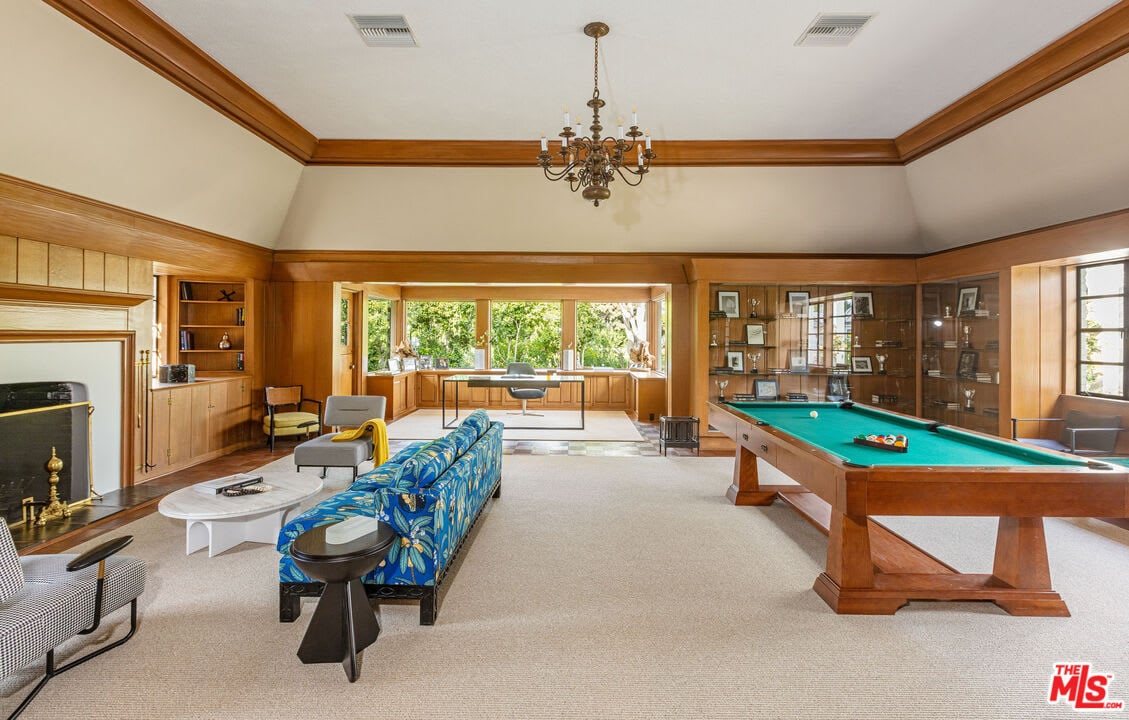 Bob Hope's Glistening Toluca Lake Estate near Hollywood for Sale for $29M. See It