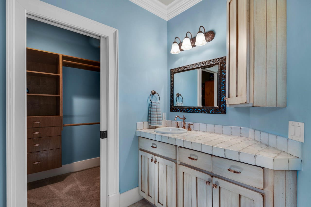 5236 Finisterre Drive