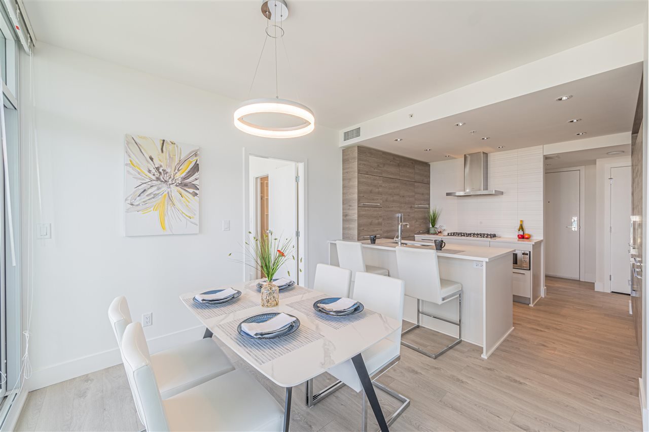 3002-7388 Kingsway Wy