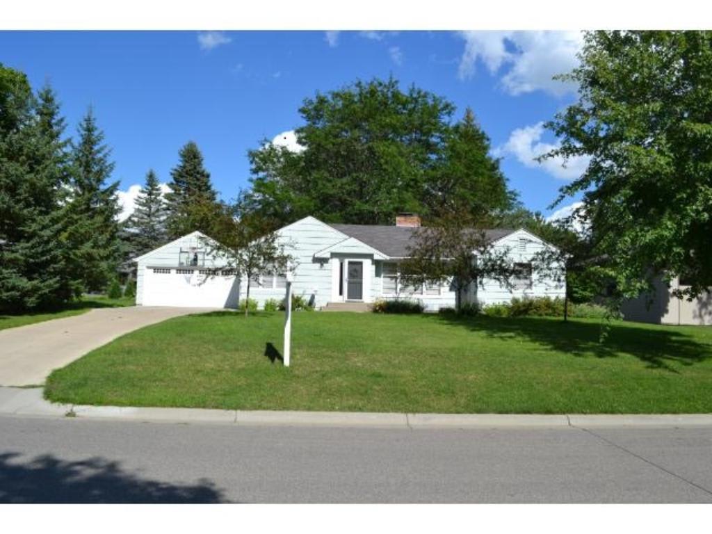 5613 Saint Andrews Ave, Edina