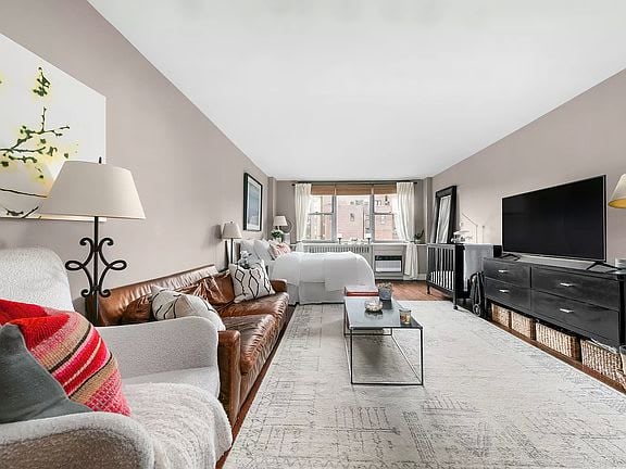 32 Gramercy Park Unit: 11E