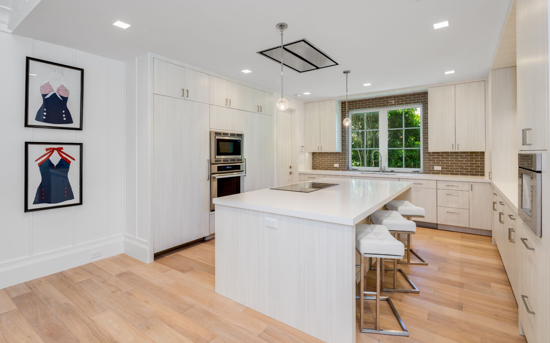 3133 Polo Dr