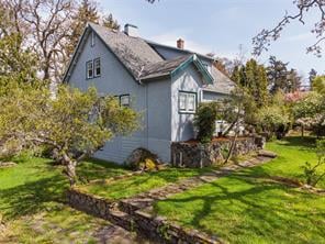 1051 Leslie Dr