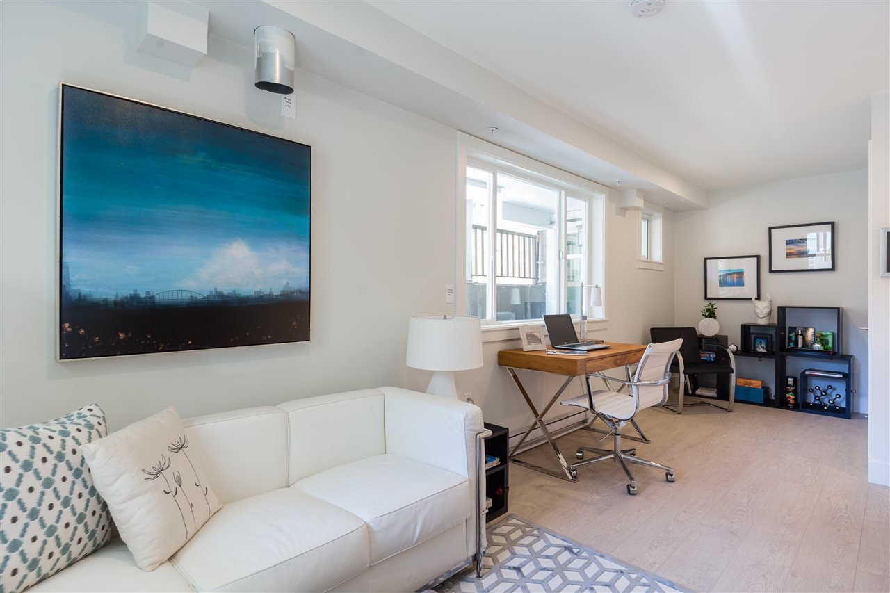 101-2763 Horley St