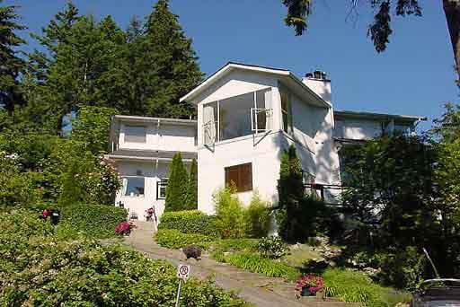 3890 Sharon Dr