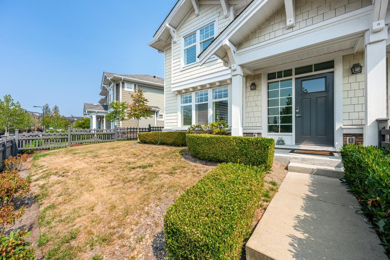 5-10500 Delsom Cres