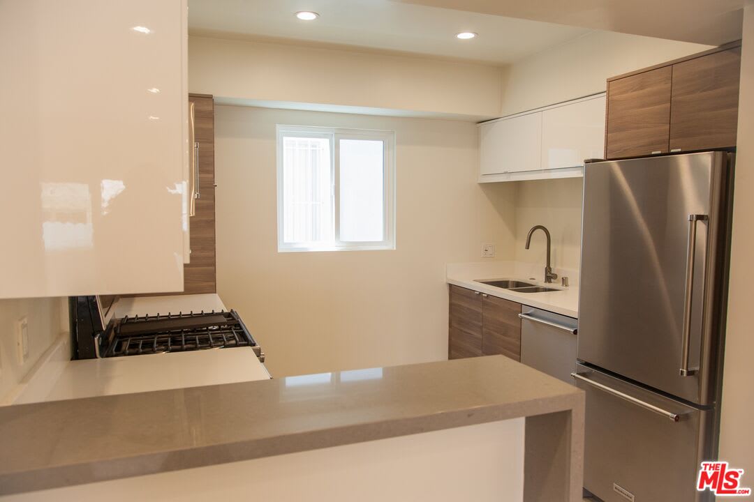 508 North Kings Road, Unit 3