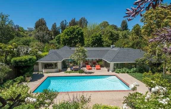 920 Moraga Dr