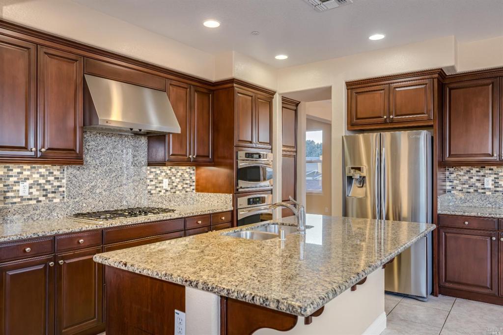 221 Jacquelyn Ln