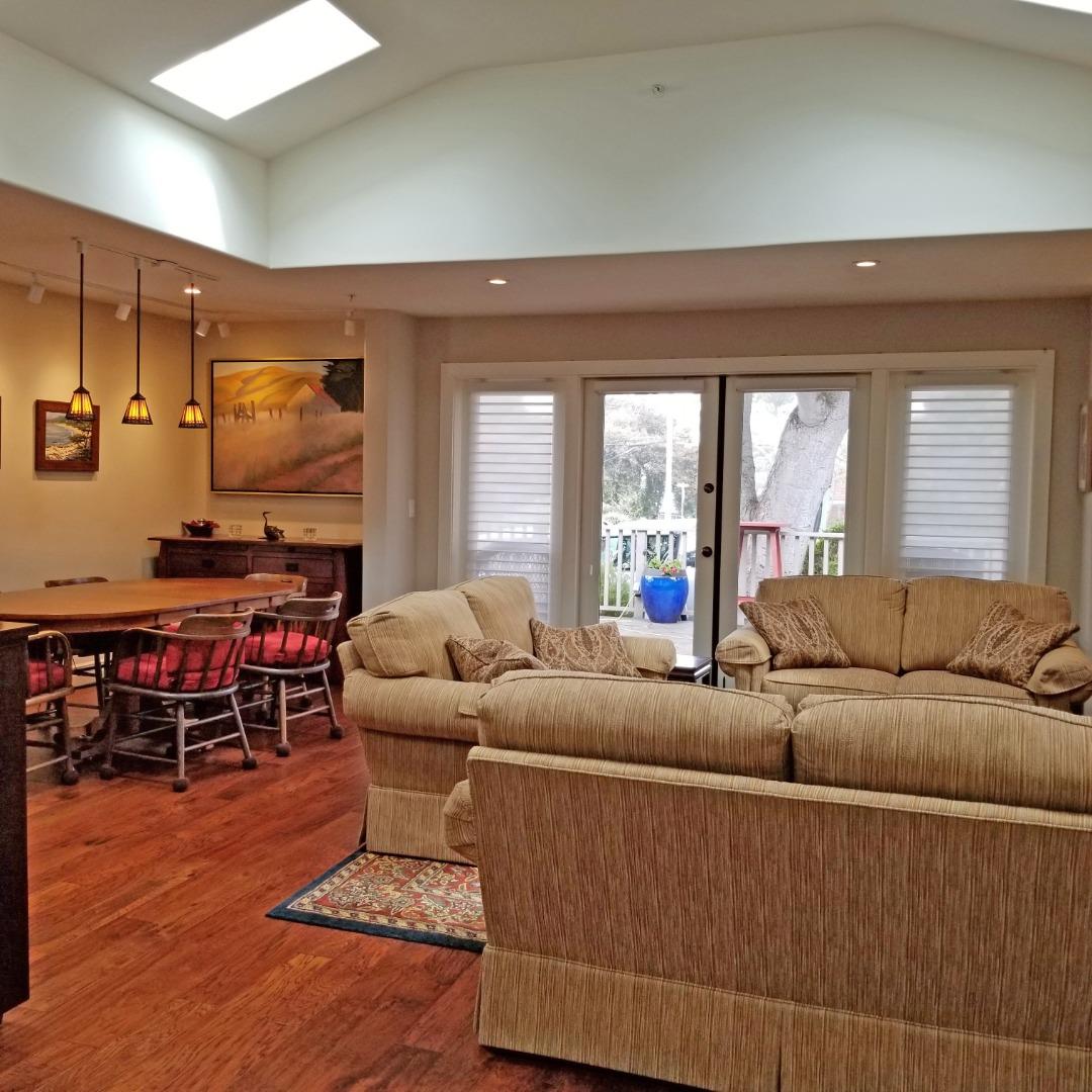 Close to Everything in Pacific Grove 