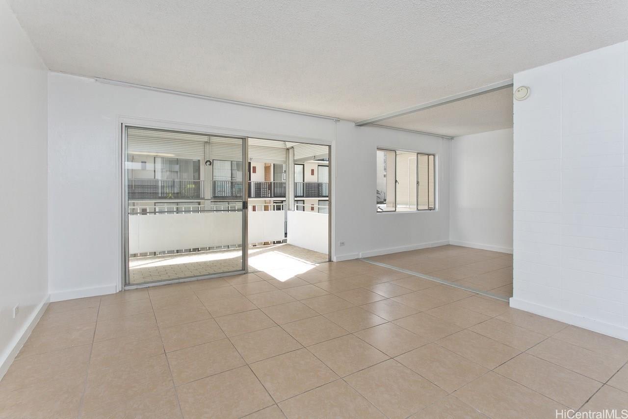 411 Kaiolu St #406