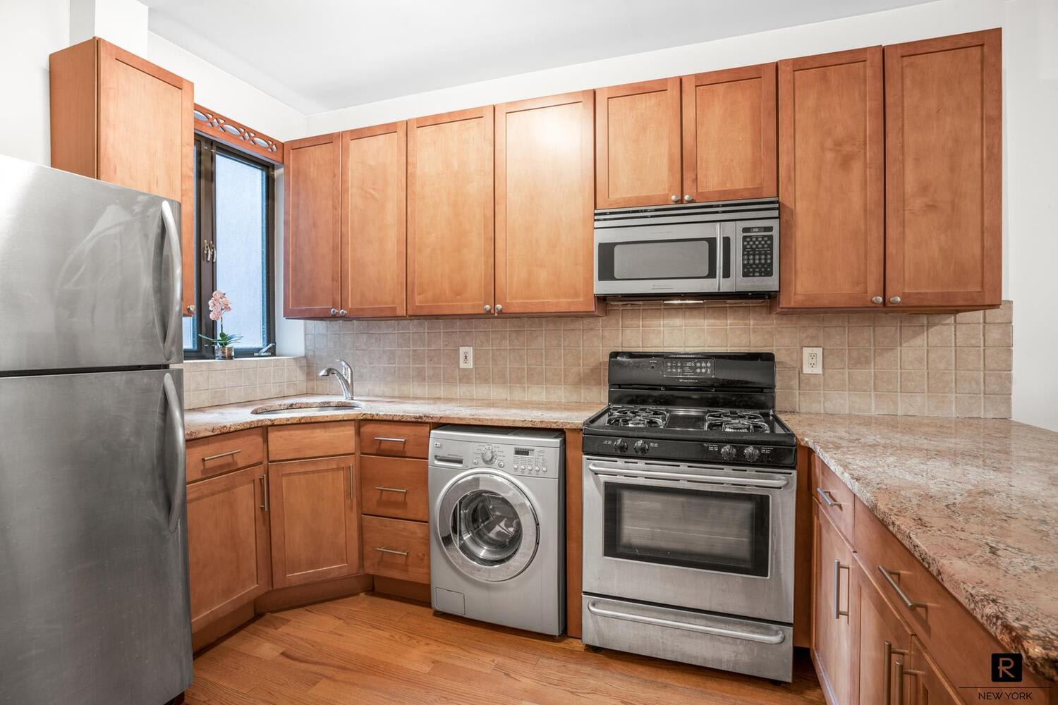 242 W 104th St, Unit 4WF