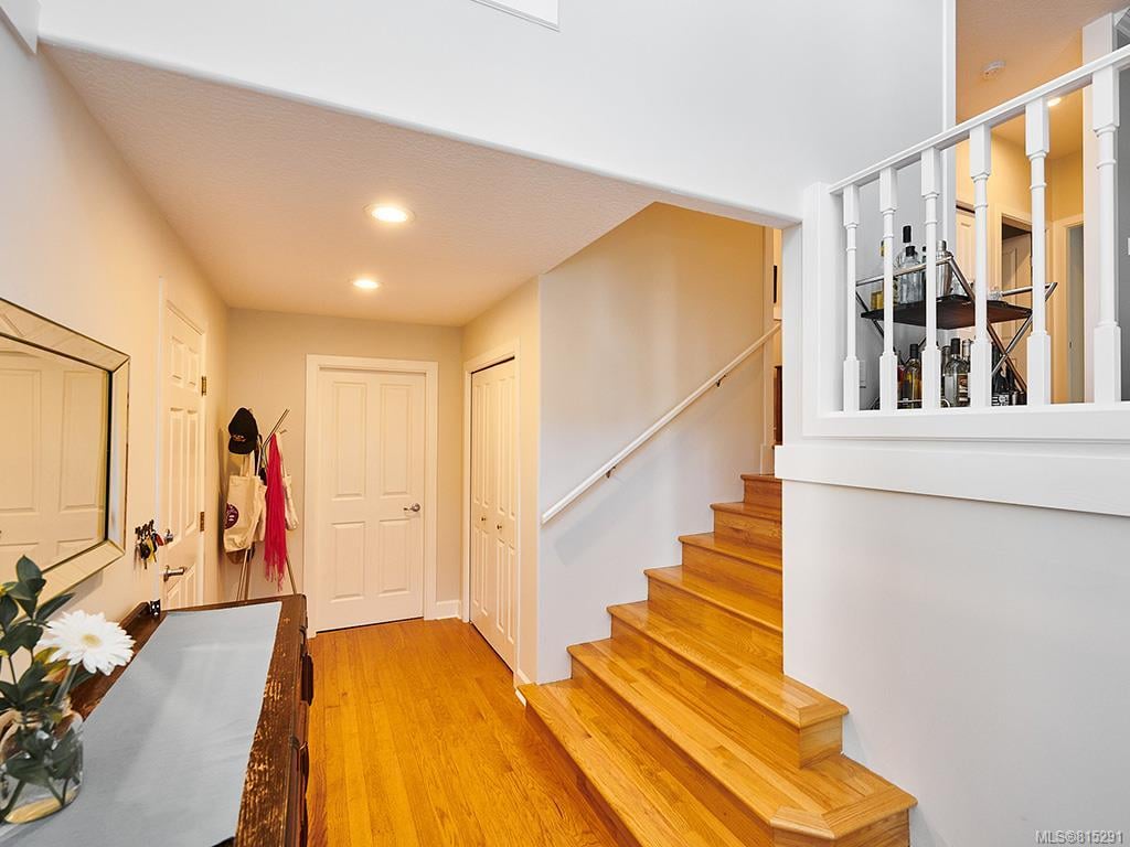 5-1027 Belmont Ave