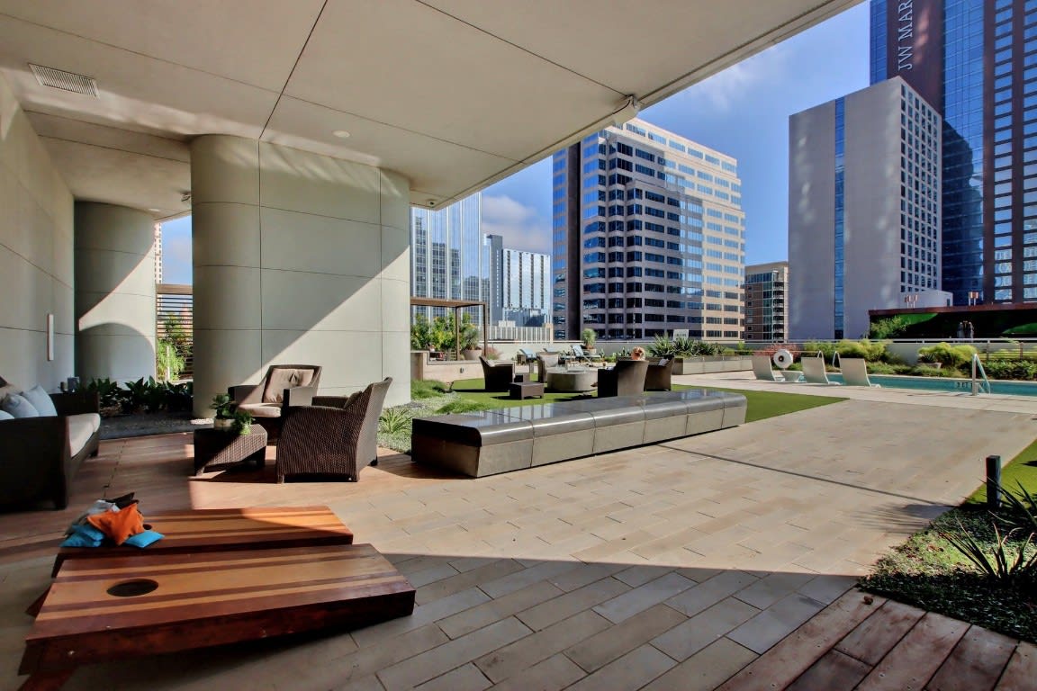 200 Congress Ave, #23F