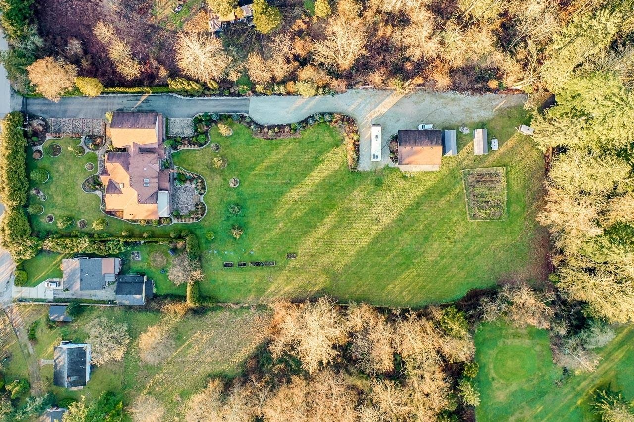 12362 238 St