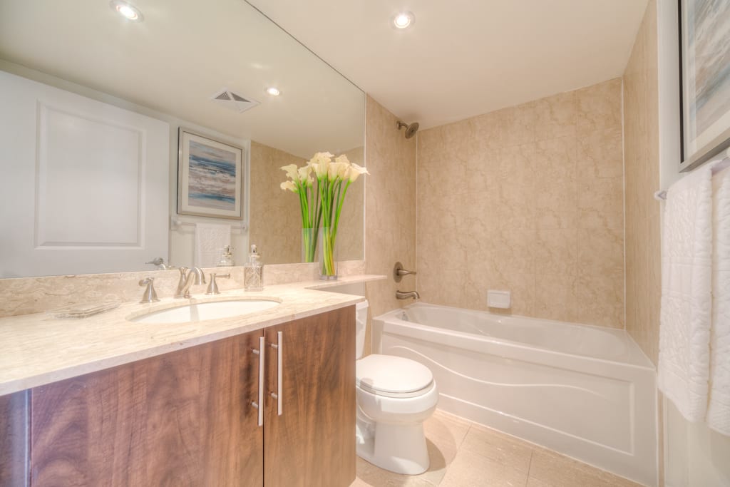 MIDTOWN GARDEN SUITE