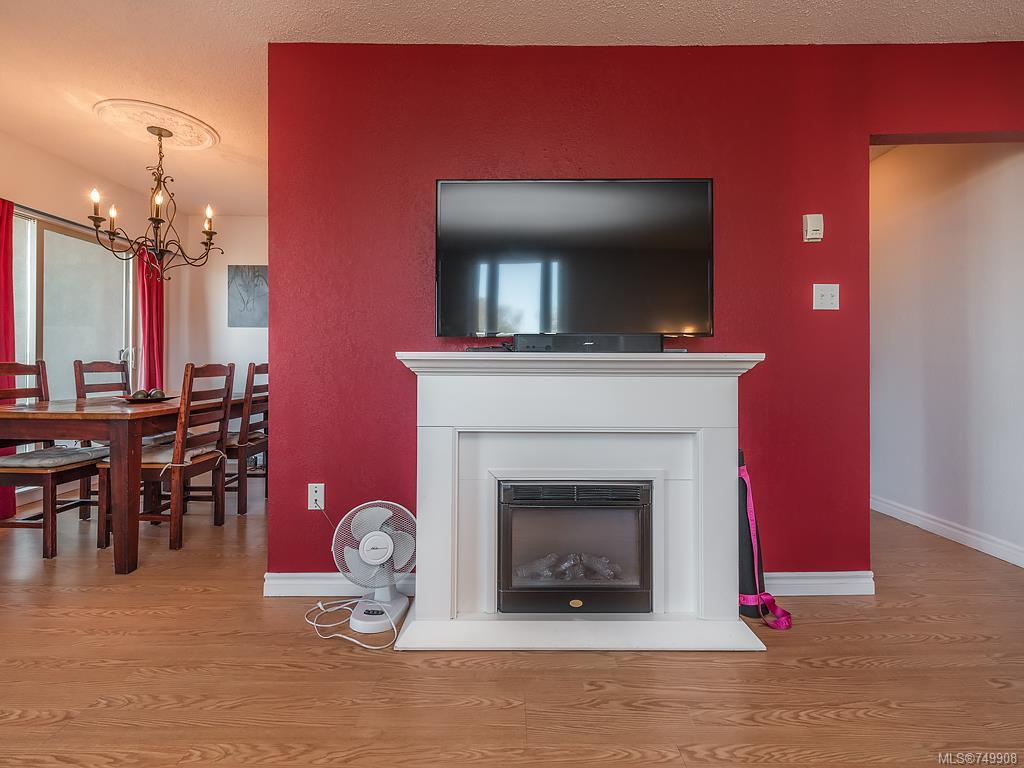 306-1545 Pandora Ave