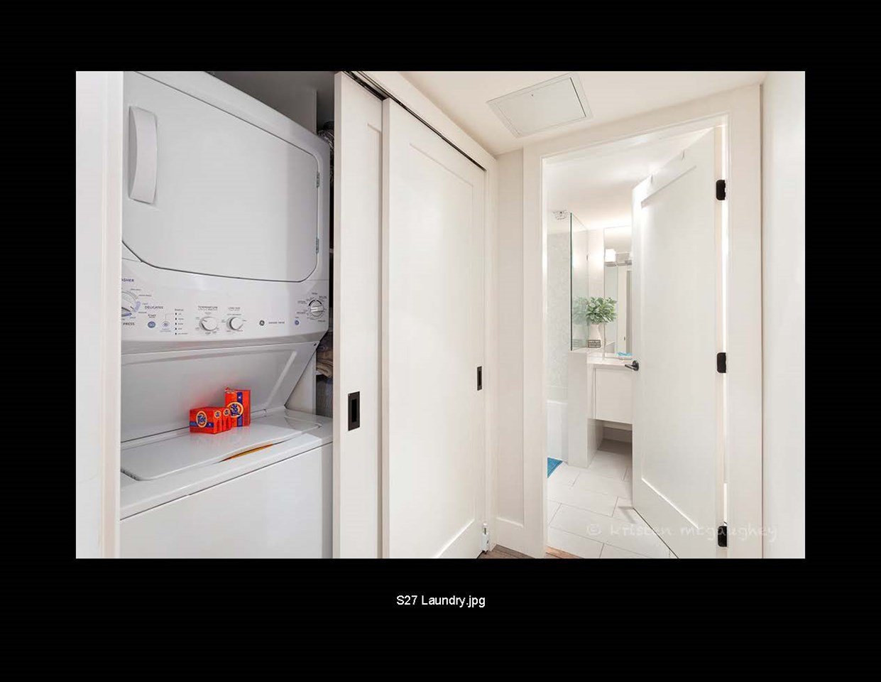 27-4637 Blackcomb Wy