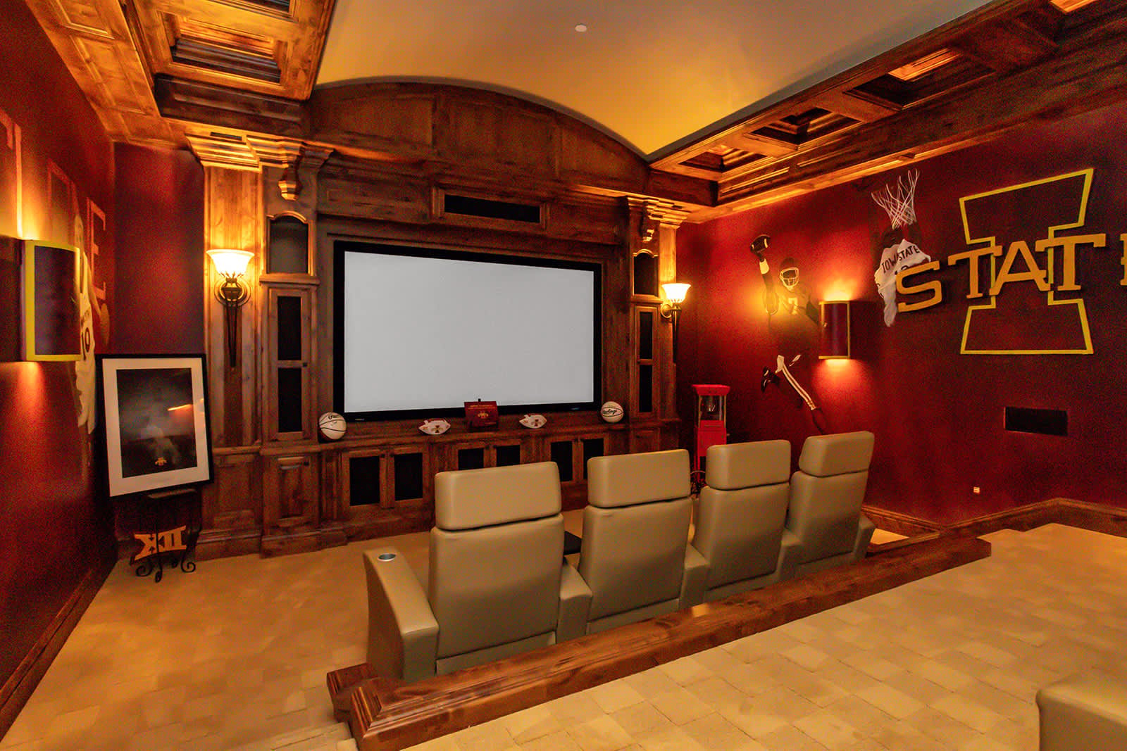 2505 NE Bellagio Court