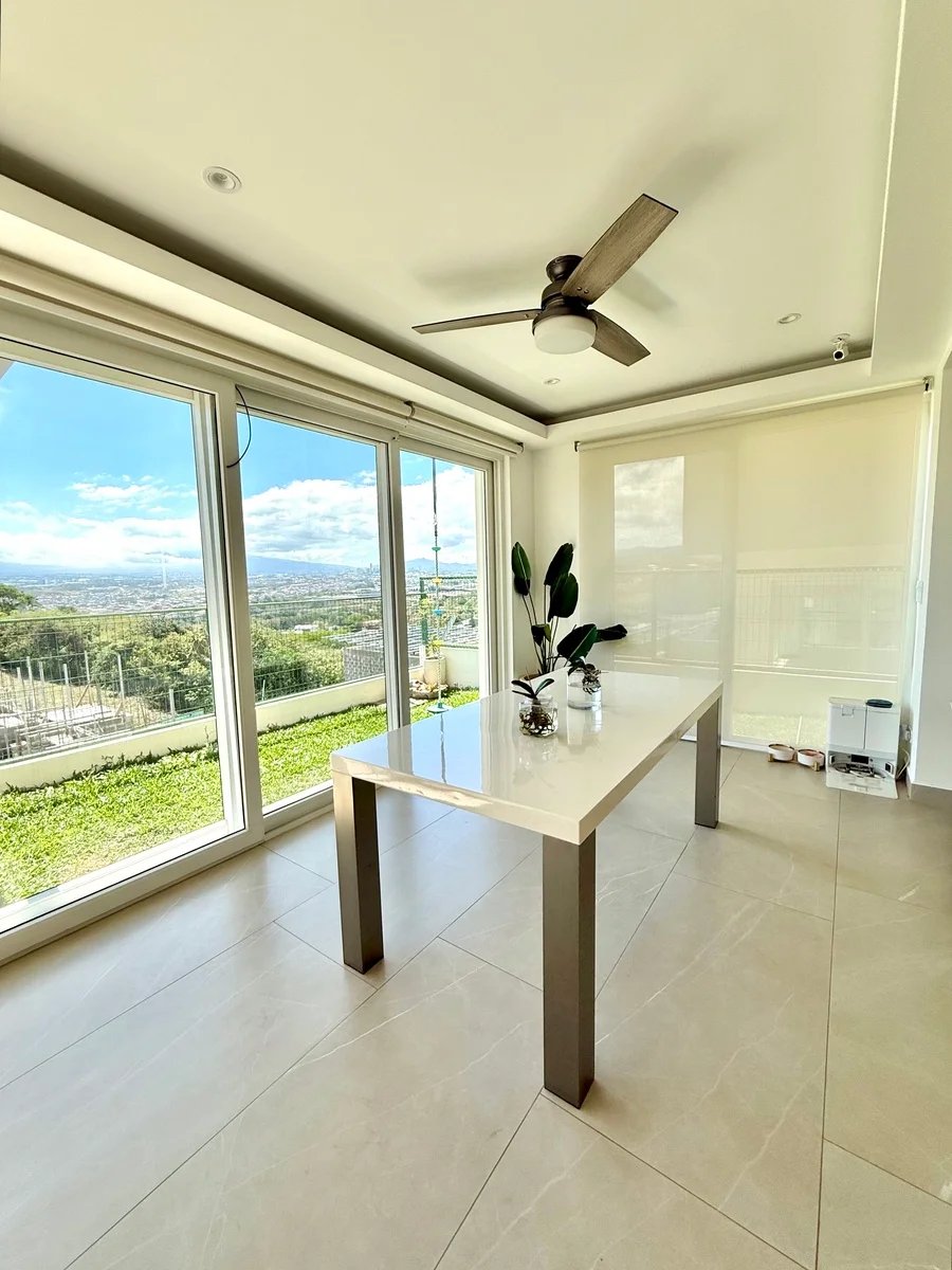 Smart View Townhouse, Escazu, San Jose