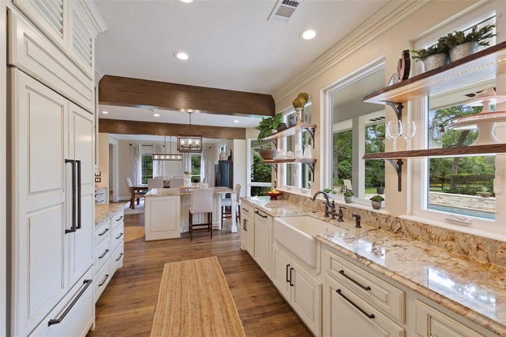 461 Piney Creek Rd Bellville, Tx 77418