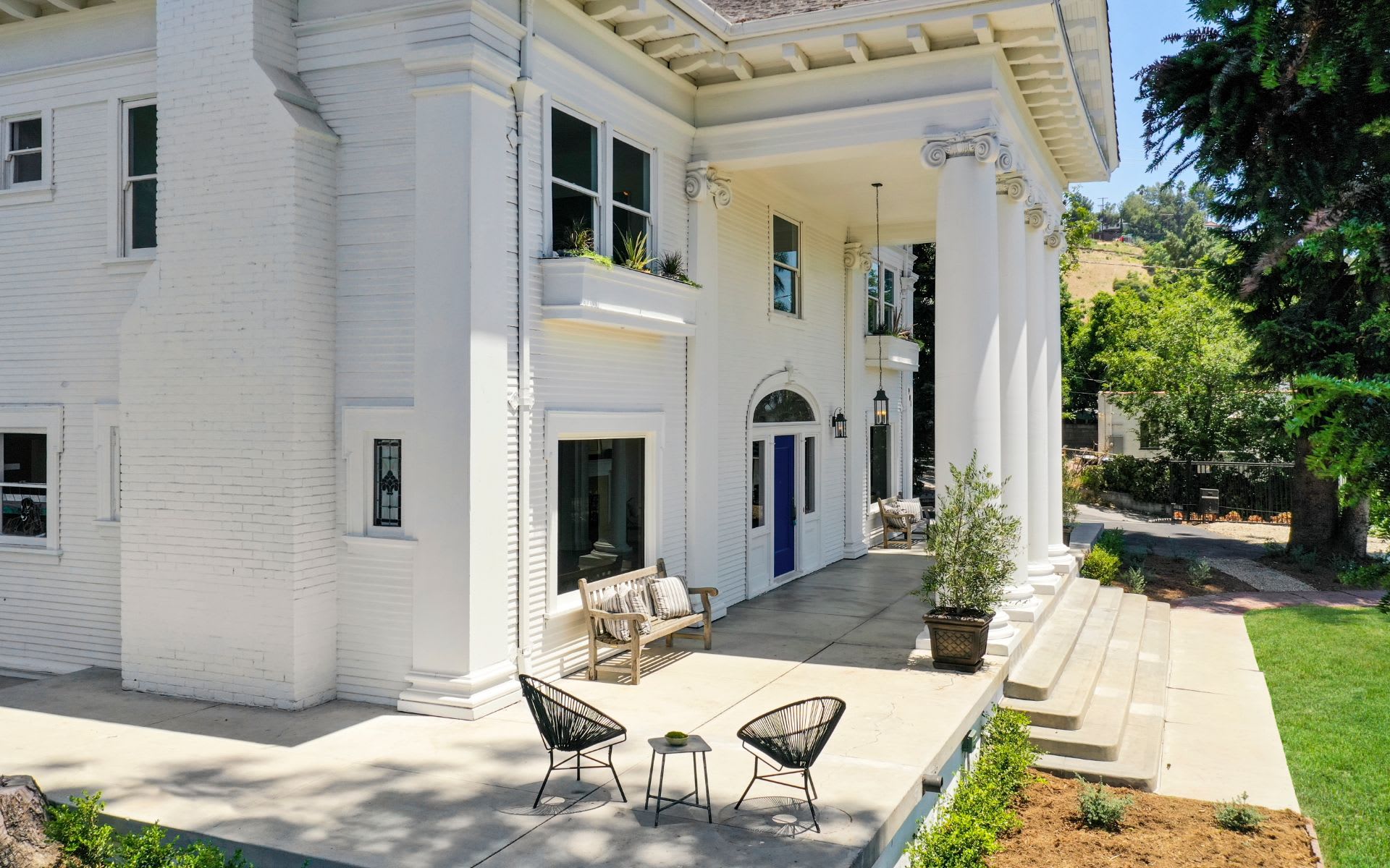  901 Isabel St