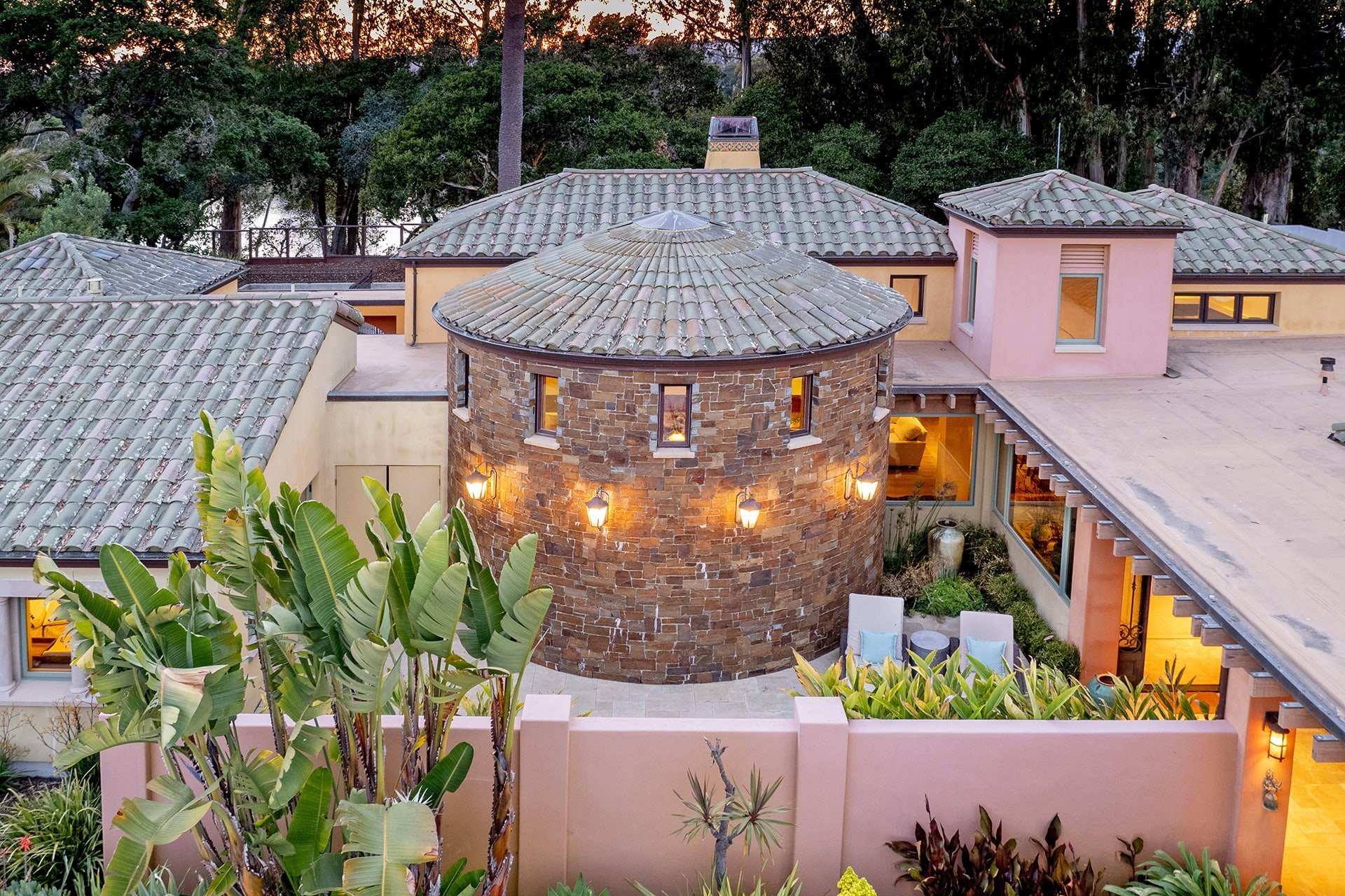 Santa Cruz Masterpiece - 1151 Scholl Lane