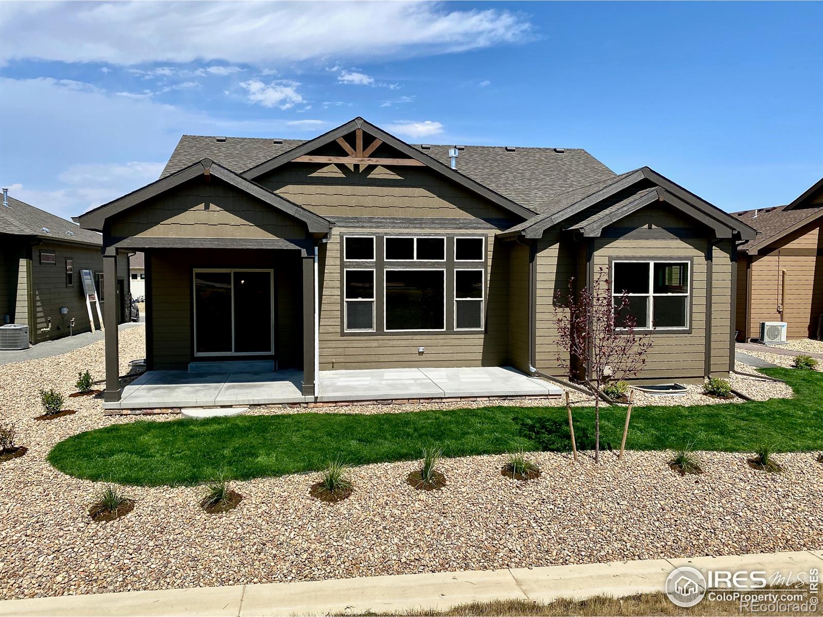 3692 Saguaro Dr