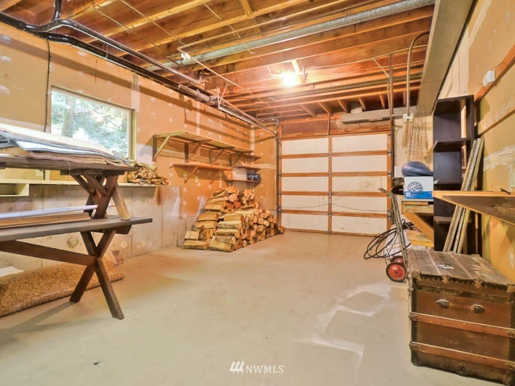 1023 NW 166th St