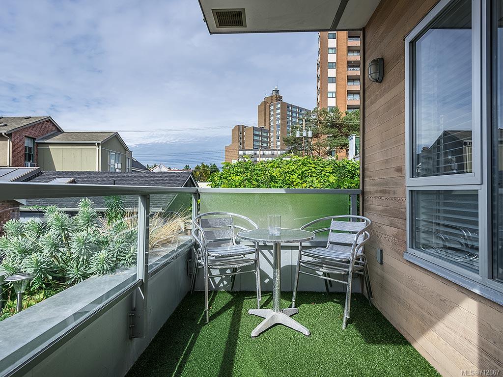 203-848 Mason St, Victoria