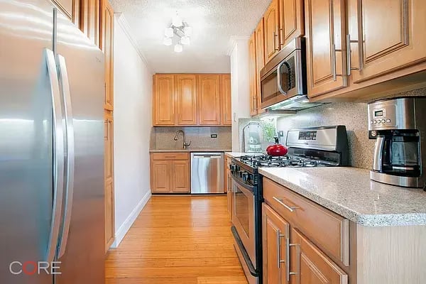 299 Pearl St Apt 5M