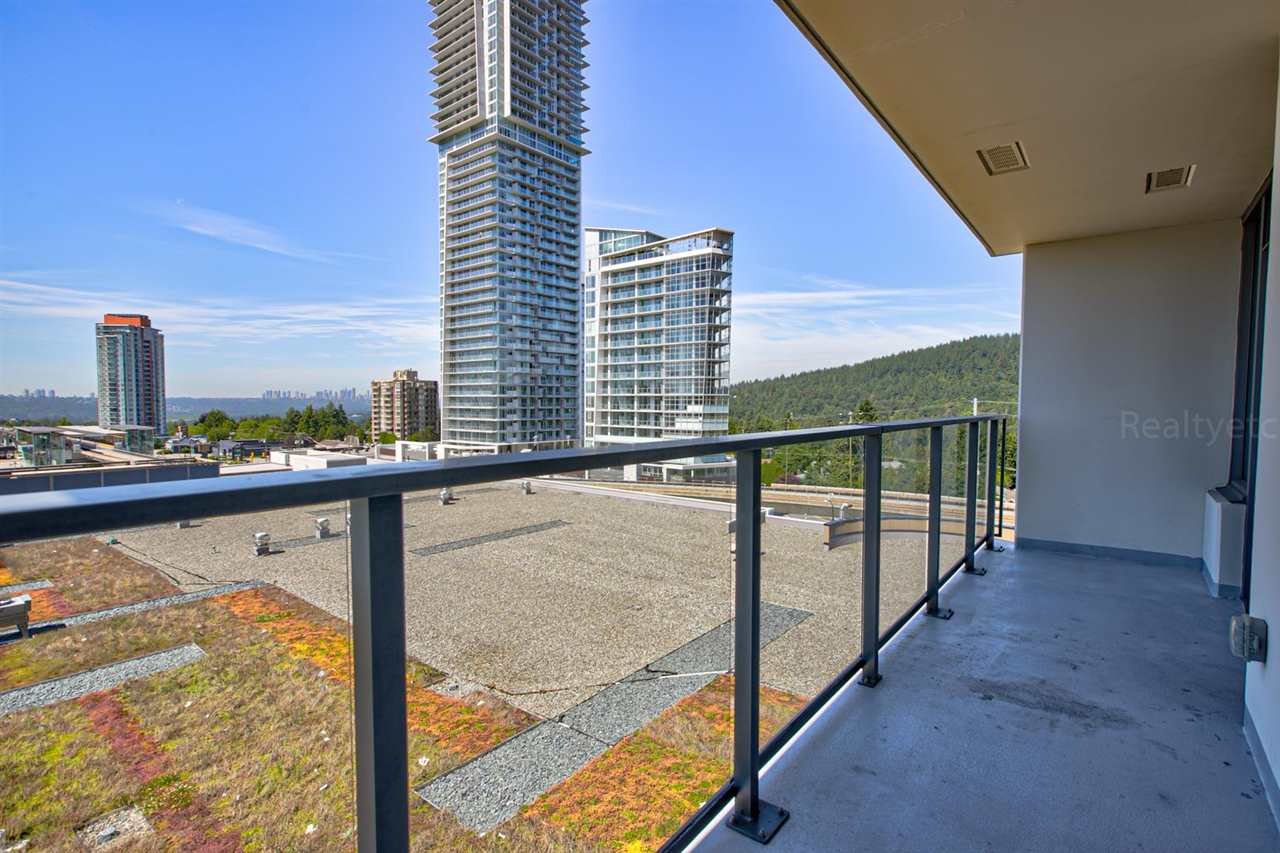 807-602 Como Lake Ave