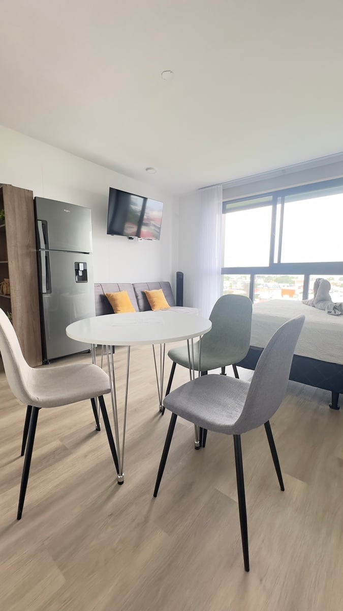 Contemporary Furnished Studio Condo, San Jose