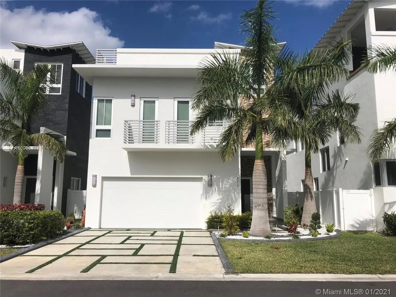 8315 NW 34th Dr