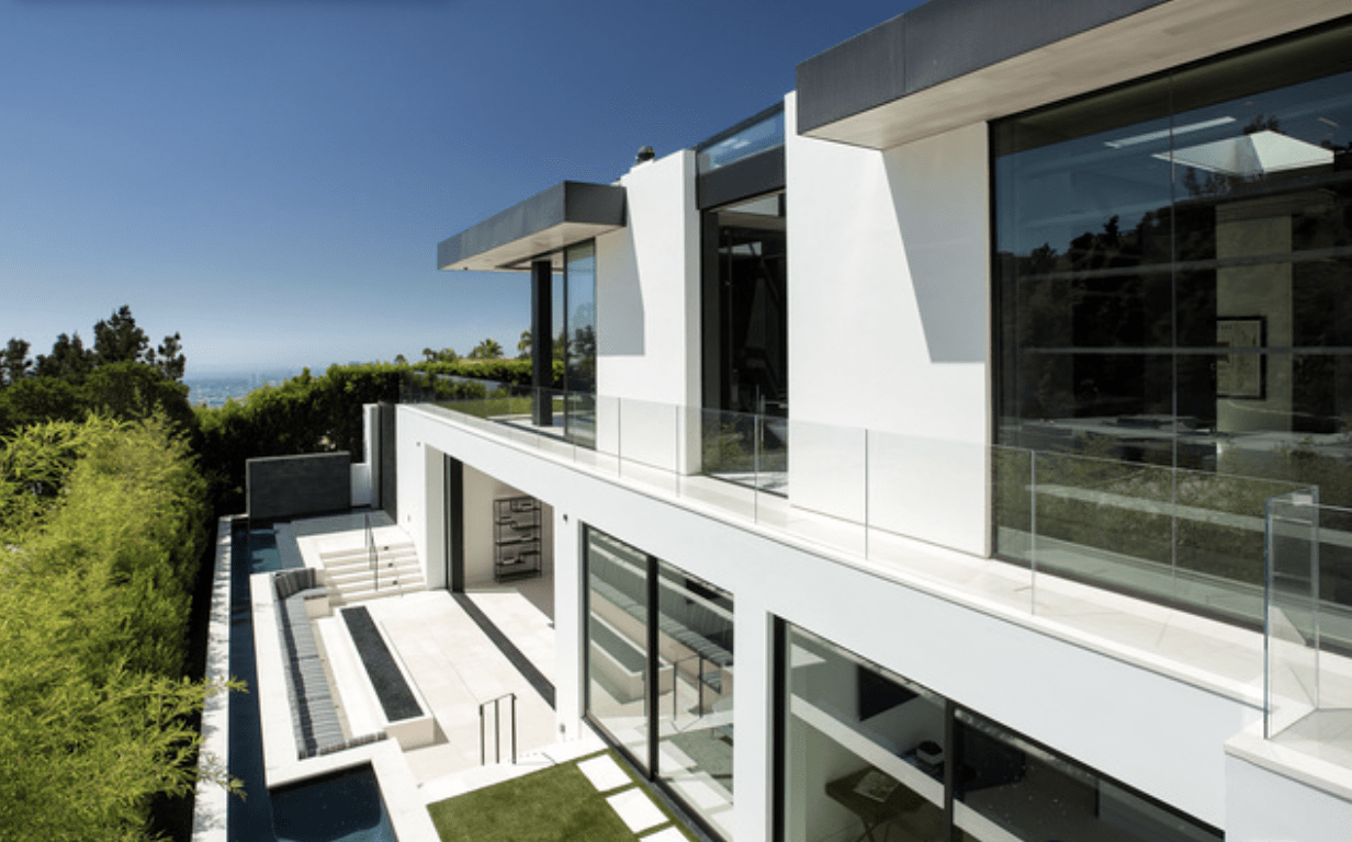 Crescent Chateau
