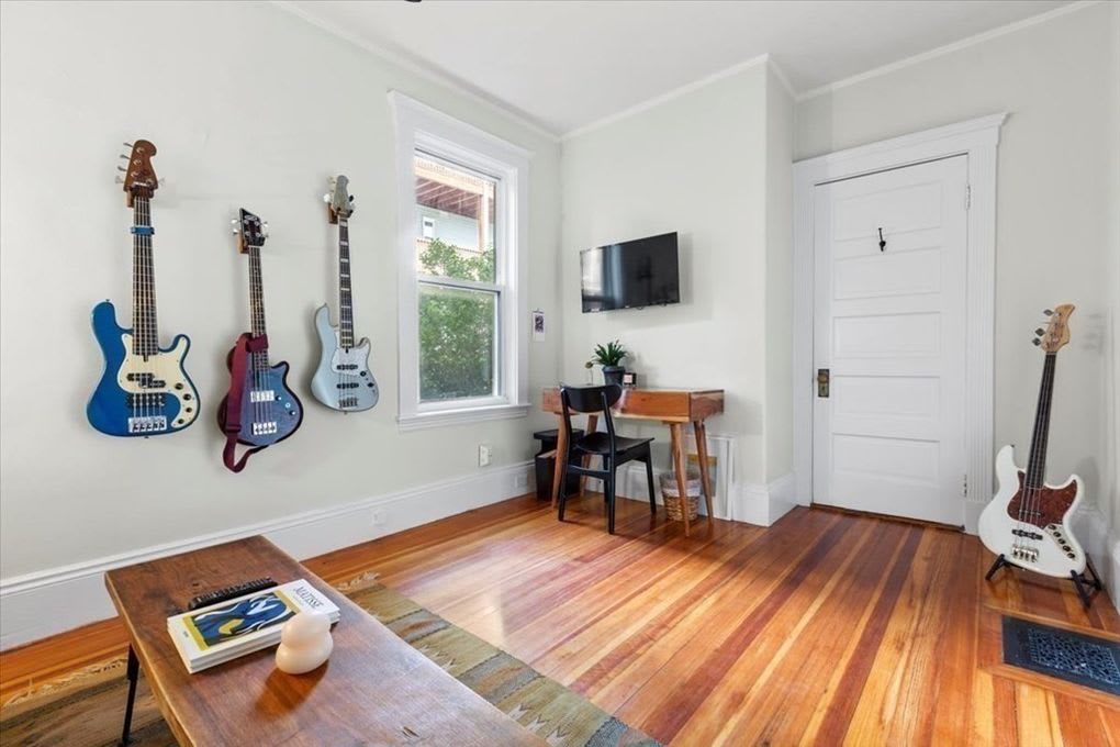 253 E Cottage #1