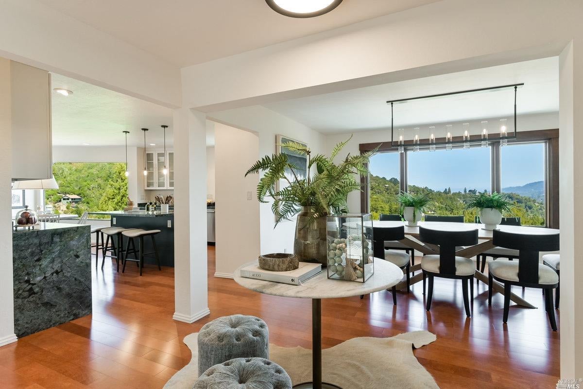 16 Manzanita Pl