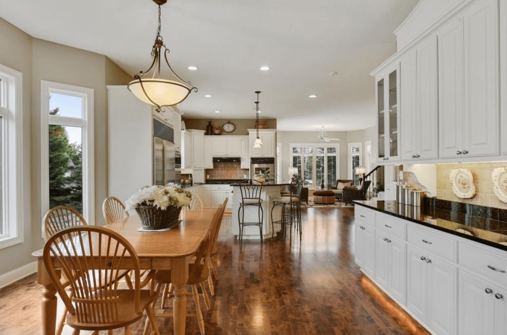 18194 Dove Court