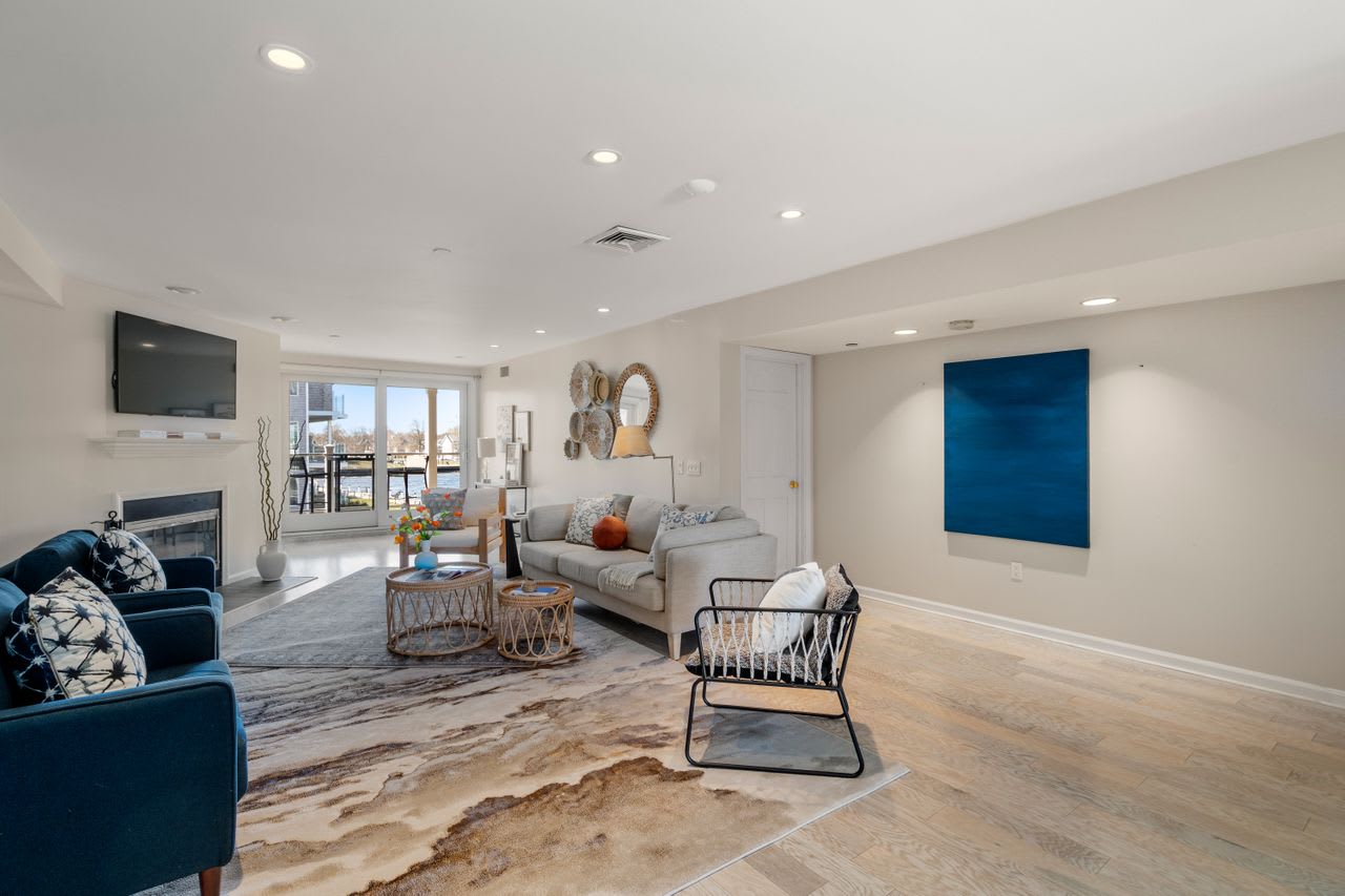 Off-Market 31 Coddington Wharf #21 