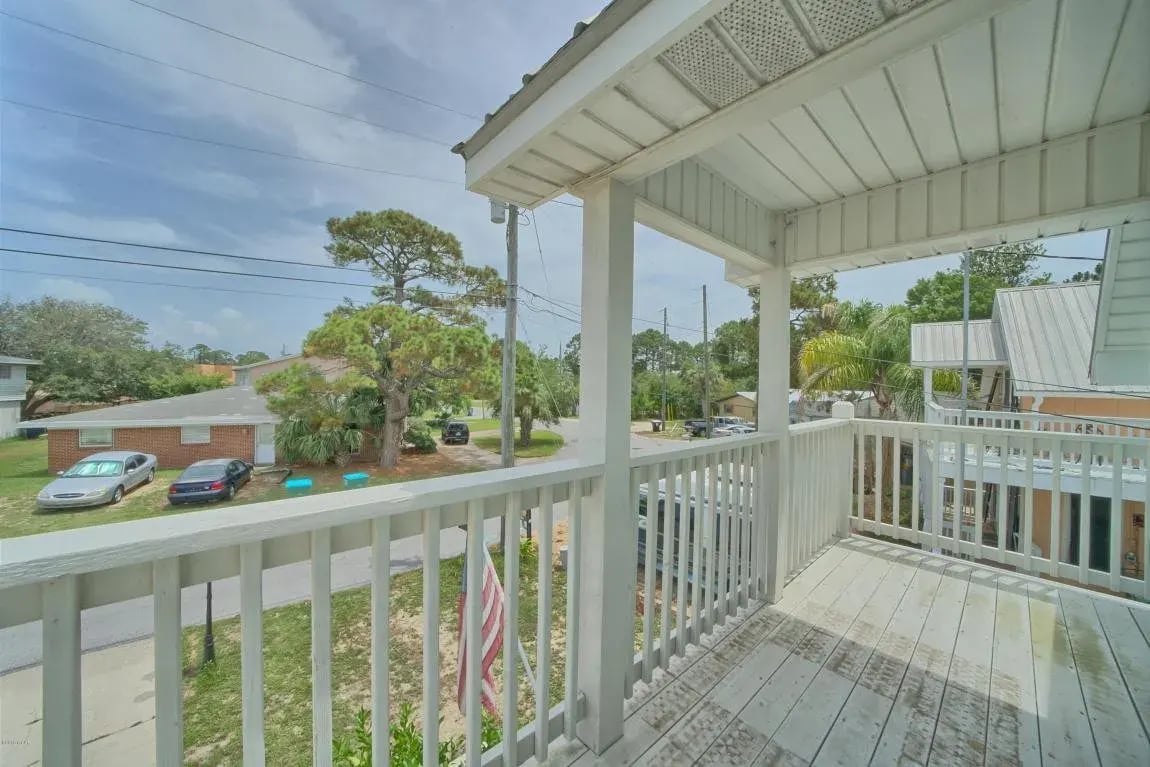 3917 OCEAN VIEW DR