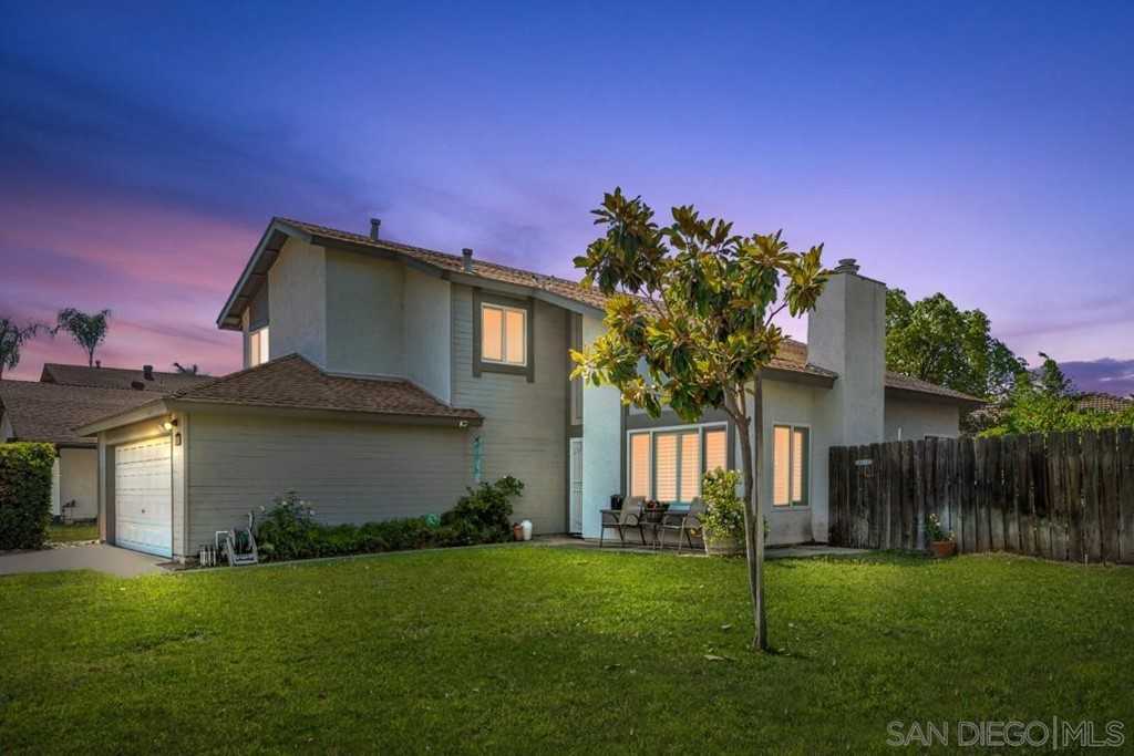 469 Las Brisas Dr
