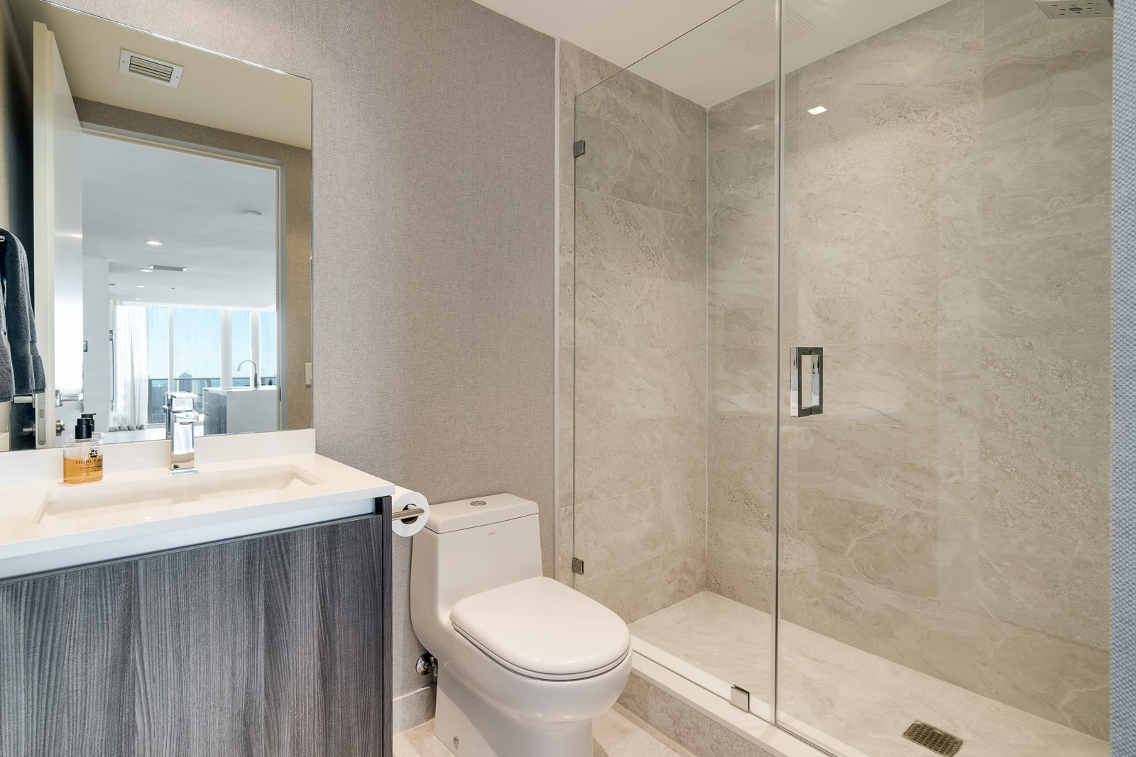 Aria on the Bay | Edgewater