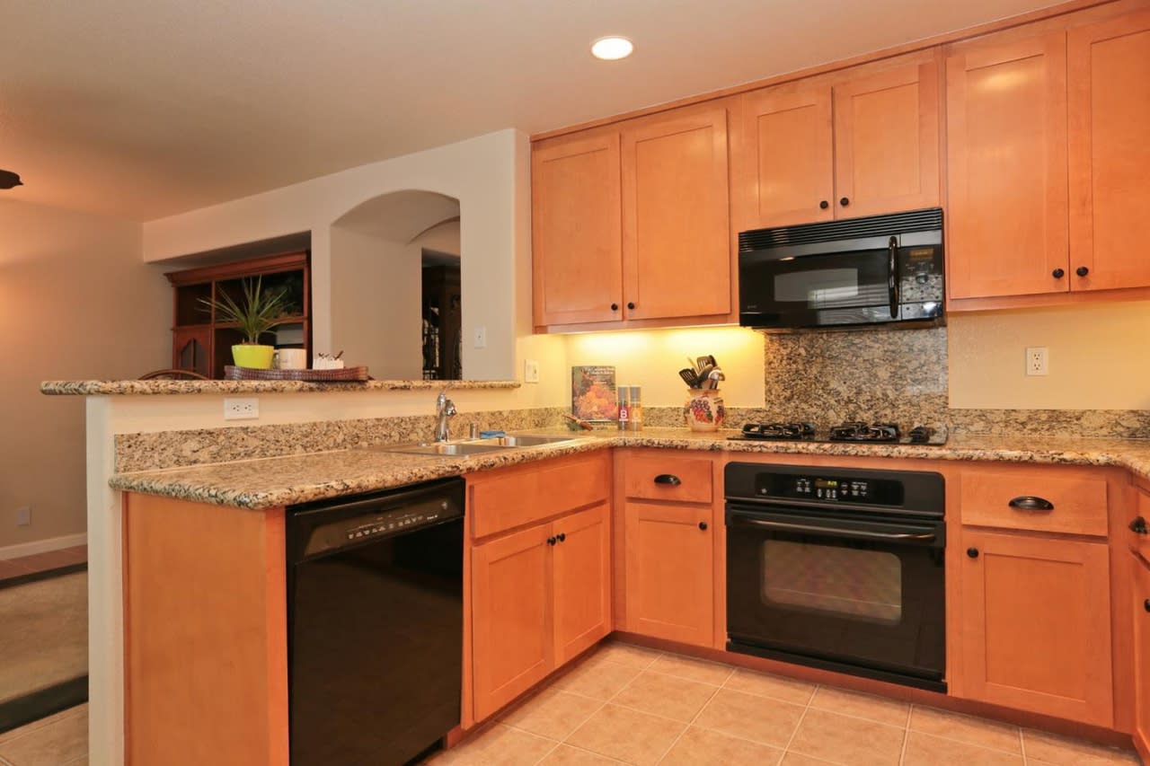 212 Vista Roma Way