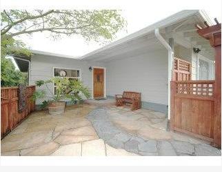 11 Highland Ave