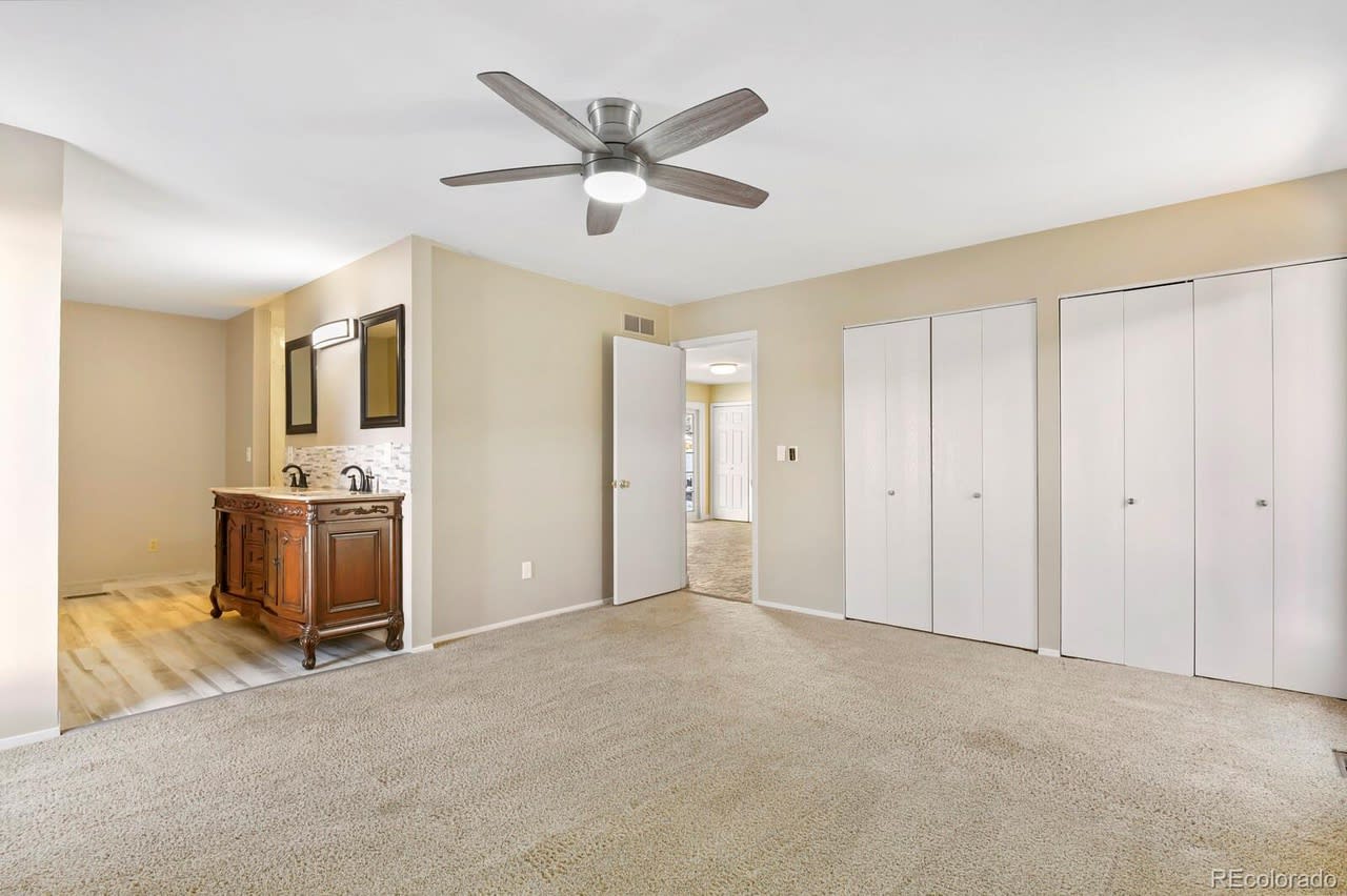 24 Scott Dr