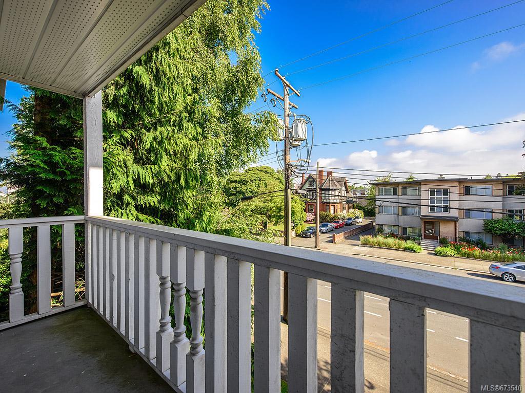 304-1060 Linden Ave, Victoria