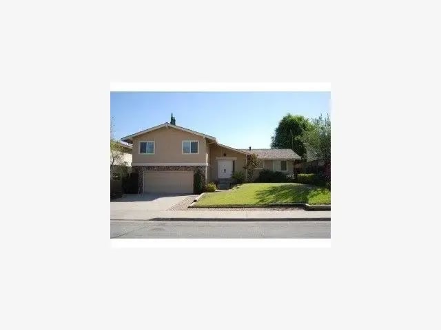 6359 Almaden Rd