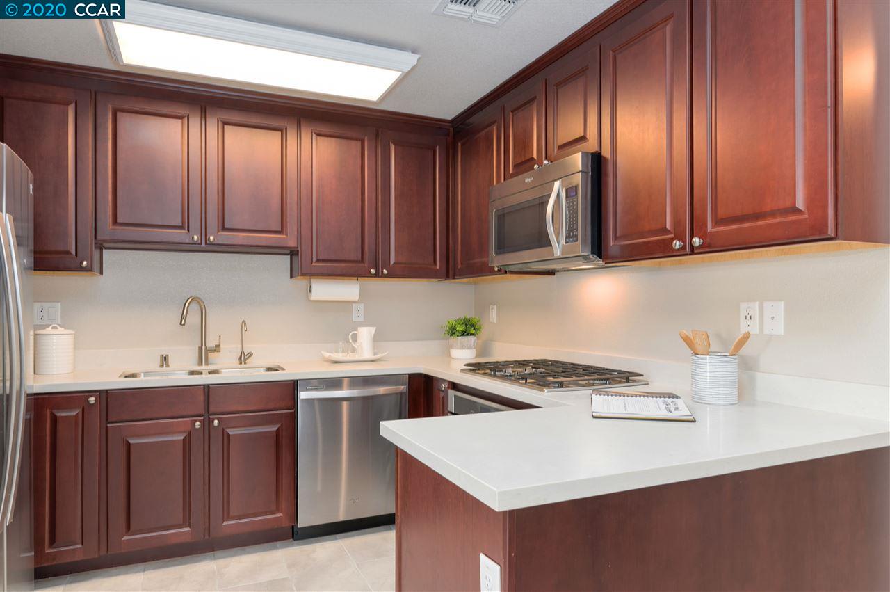 4712 Norris Canyon Rd Unit: 204