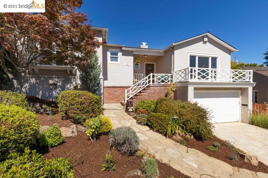 39 El Carmello Cir