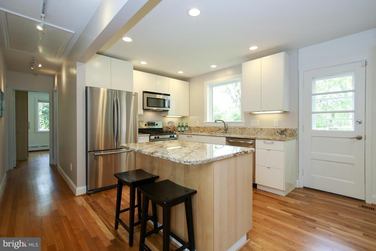 312 Yale Dr